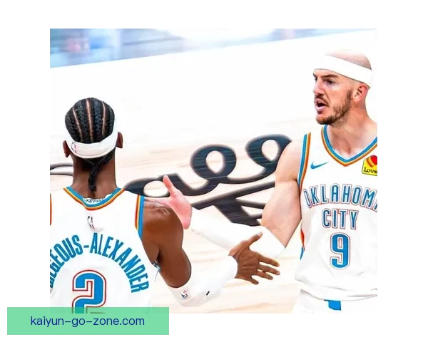 亚历山大空砍33分开局火热后被限制布朗中投成为进攻核心