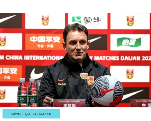 2026世界杯揭幕战即将开踢 世界各国球队角逐精彩赛事开启全球足球盛宴